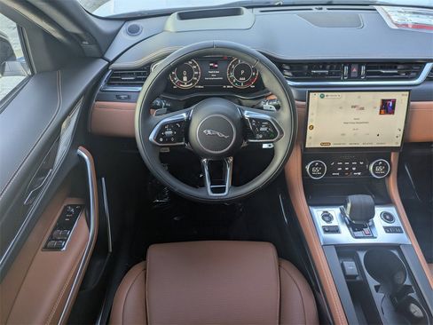 New 2026 Jaguar F-PACE R-Dynamic S image 17