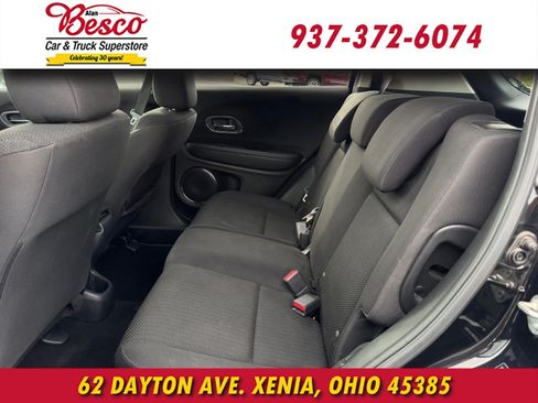 Used 2018 Honda HR-V EX image 9