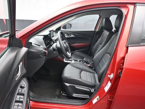 Used 2018 MAZDA CX-3 Touring FWD image 11