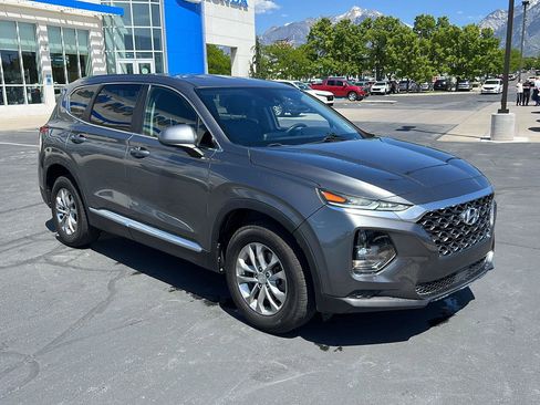 Used 2019 Hyundai Santa Fe SE AWD/4WD image 2