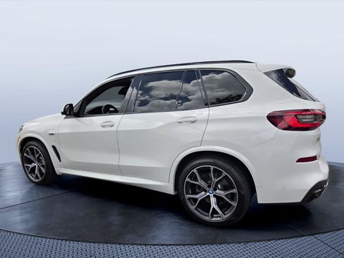 Used 2022 BMW X5 xDrive45e w/ M Sport Package AWD/4WD image 4