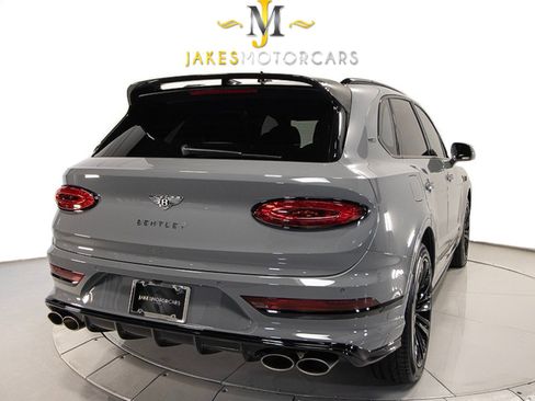 Used 2023 Bentley Bentayga Speed image 12