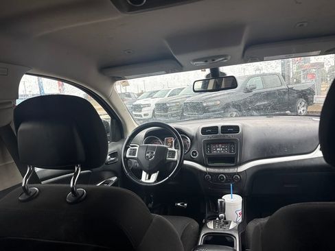 Used 2019 Dodge Journey SE w/ Premium Group image 20