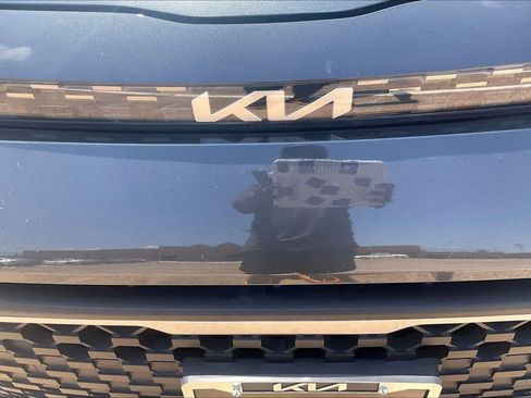 Certified 2023 Kia Soul LX FWD image 30