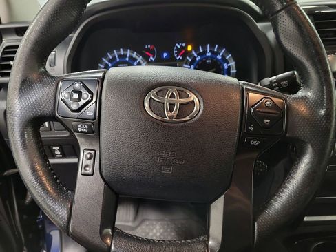 Used 2019 Toyota 4Runner TRD Off-Road Premium AWD/4WD image 18