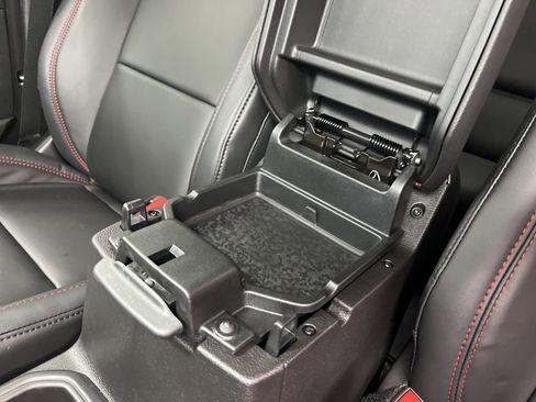 New 2026 Jeep Wrangler Unlimited Rubicon w/ Safety Group image 19