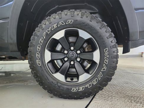 Used 2020 RAM 1500 Rebel image 33
