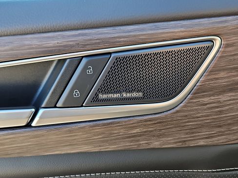 New 2026 Volkswagen Atlas SEL Premium R-Line image 16