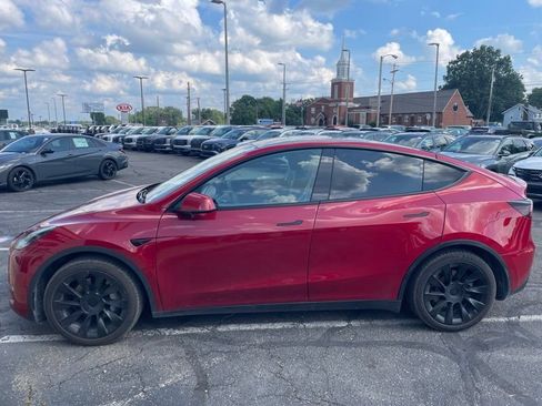 Used 2021 Tesla Model Y Long Range AWD/4WD image 3