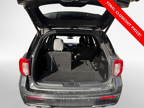 Used 2020 Ford Explorer XLT w/ Equipment Group 202A image 25