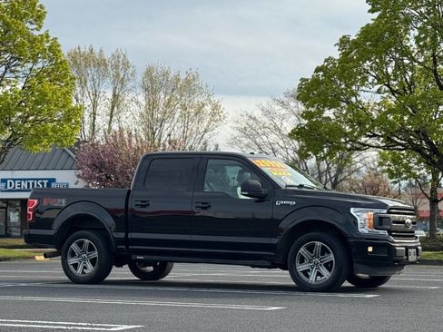 Used 2018 Ford F150 XLT w/ Equipment Group 302A Luxury AWD/4WD image 12
