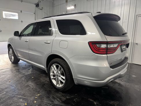 Used 2023 Dodge Durango GT image 3