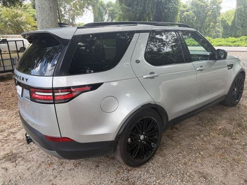 Used 2017 Land Rover Discovery HSE Luxury AWD/4WD image 4
