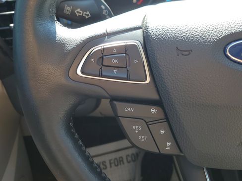 Used 2019 Ford Escape Titanium image 26