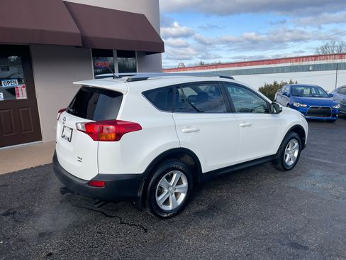 Used 2014 Toyota RAV4 XLE image 5