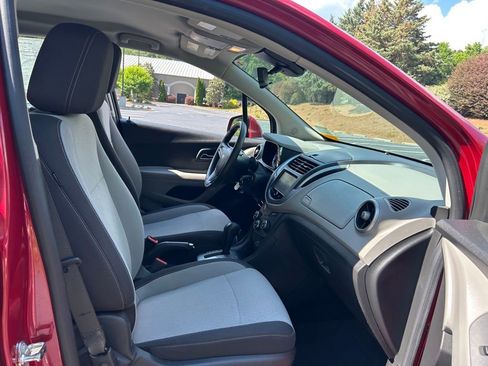Used 2015 Chevrolet Trax LS w/ LPO, Protection Package FWD image 43