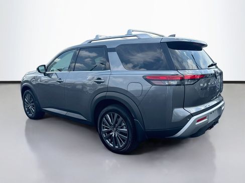 Used 2022 Nissan Pathfinder SL w/ SL Premium Package AWD/4WD image 5