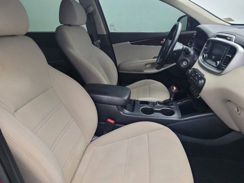 Used 2018 Kia Sorento LX image 21
