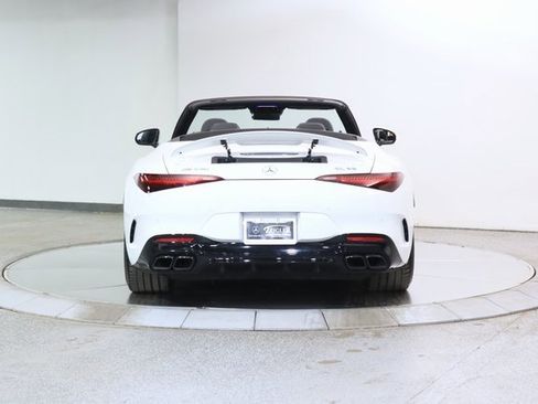 Used 2022 Mercedes-Benz SL 55 AMG 4MATIC w/ Driver Assistance Package image 13