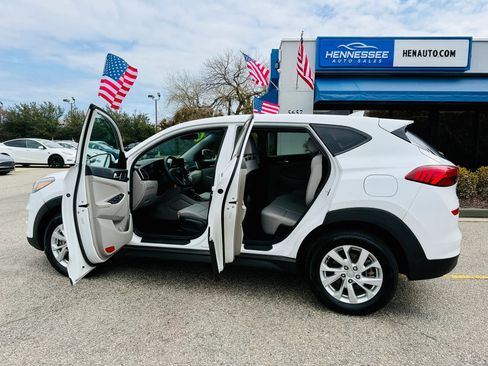 Used 2019 Hyundai Tucson SE image 19