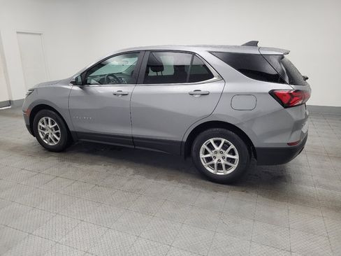 Used 2024 Chevrolet Equinox LT FWD image 3