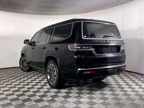 Used 2024 Jeep Grand Wagoneer Series III image 4