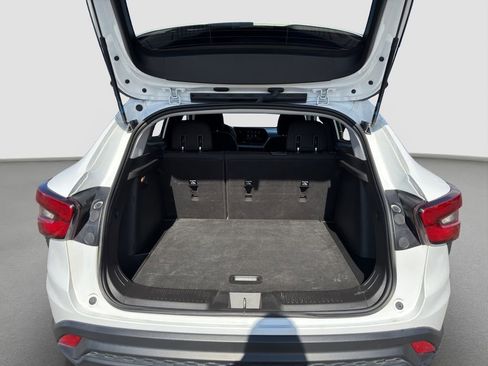 Certified 2024 Chevrolet Trax LS w/ LS Convenience Package image 20