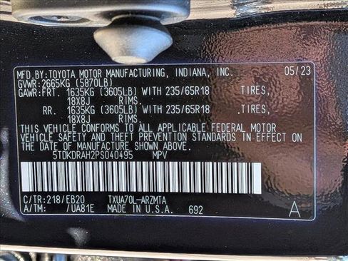 Used 2023 Toyota Highlander XLE image 16