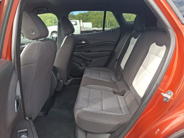 Used 2024 Chevrolet Trax RS w/ Driver Confidence Package FWD image 10