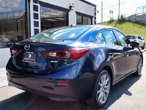 Used 2018 MAZDA MAZDA3 Touring FWD image 7