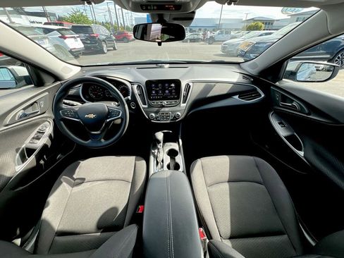 Used 2024 Chevrolet Malibu LT FWD image 18