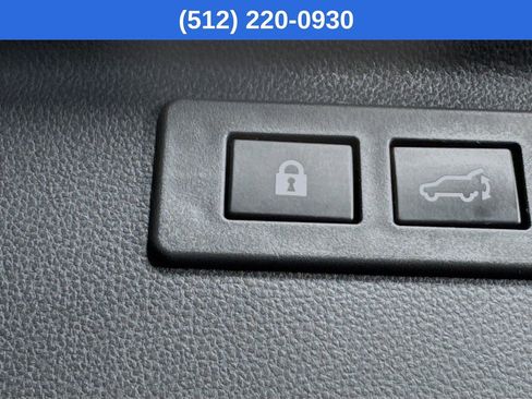 Certified 2023 Subaru Forester Limited image 34