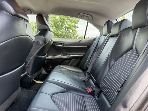 Used 2024 Toyota Camry SE FWD image 18