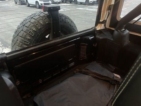 Used 2016 Jeep Wrangler Unlimited Sport image 15