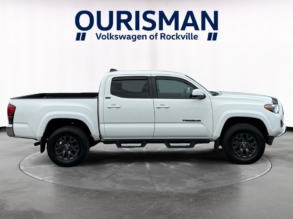 Used 2022 Toyota Tacoma SR5 AWD/4WD image 7