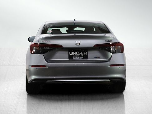 Used 2025 Honda Civic Sport Touring image 4