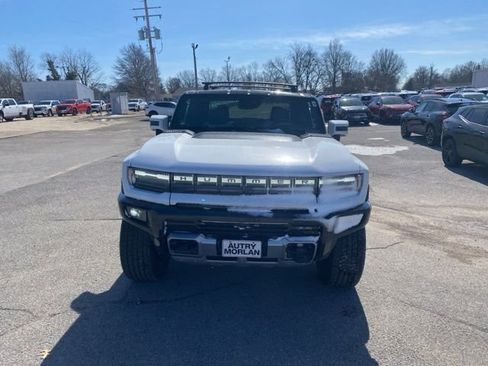 New 2025 GMC Hummer EV 2X w/ LPO, Roof Cross Rail Package image 9