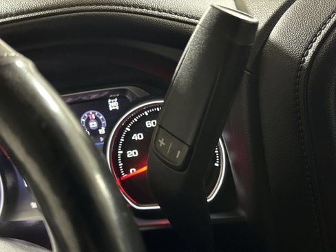 Used 2019 Chevrolet Silverado 1500 High Country w/ Technology Package AWD/4WD image 18