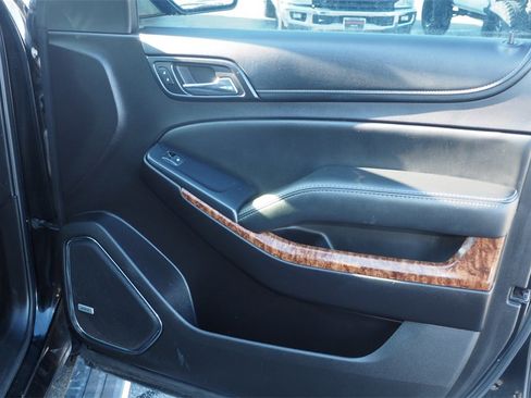 Used 2017 Chevrolet Suburban Premier image 21