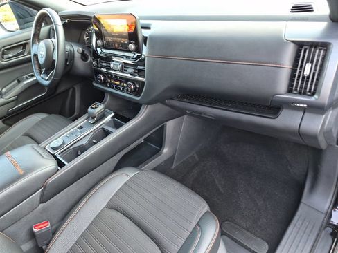 Used 2024 Nissan Pathfinder Rock Creek AWD/4WD image 27