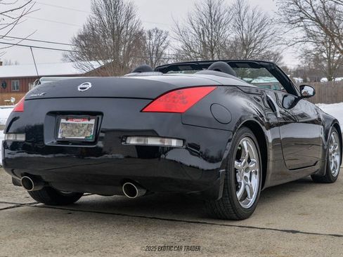 Used 2007 Nissan 350Z Touring image 8