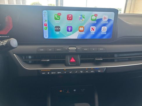 Used 2026 Kia K4 FWD image 17