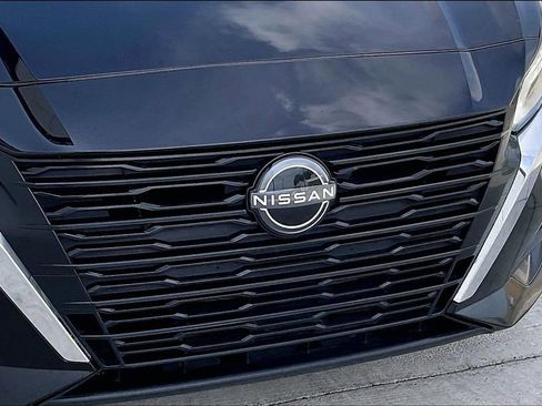 Used 2024 Nissan Altima 2.5 SV FWD image 29