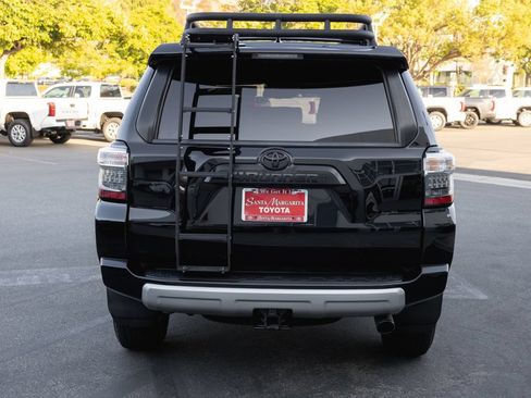 Certified 2024 Toyota 4Runner TRD Off-Road Premium w/ Moonroof Package AWD/4WD image 6