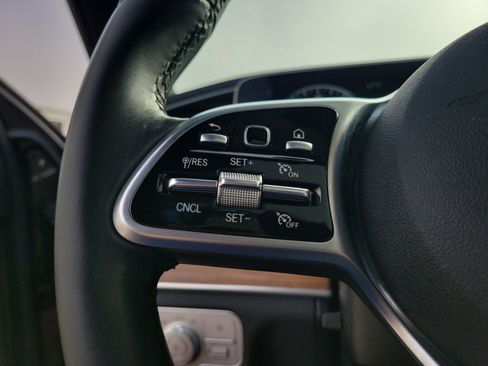 Certified 2022 Mercedes-Benz GLE 350 4MATIC image 33