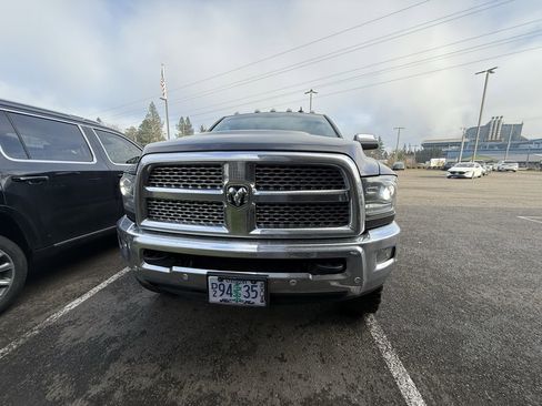 Used 2018 RAM 3500 Laramie image 2