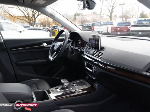 Used 2018 Audi Q5 2.0T Premium Plus w/ Premium Plus Package image 36