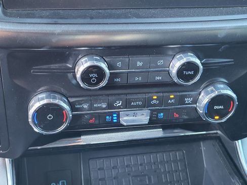 Certified 2023 Ford F150 Platinum w/ Equipment Group 701A High image 23