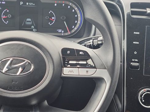 Certified 2023 Hyundai Tucson SEL AWD/4WD image 16
