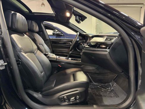 Used 2013 BMW ALPINA B7 image 49